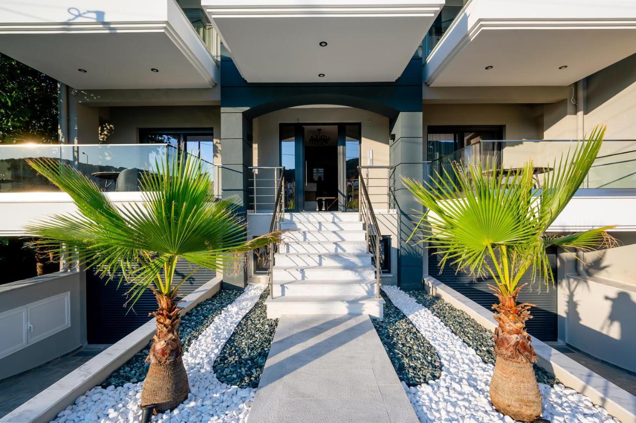 Blue Wave Luxury Suites Nea Iraklitsa Экстерьер фото