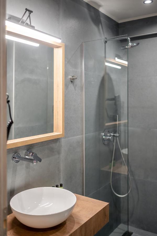 Blue Wave Luxury Suites Nea Iraklitsa Экстерьер фото