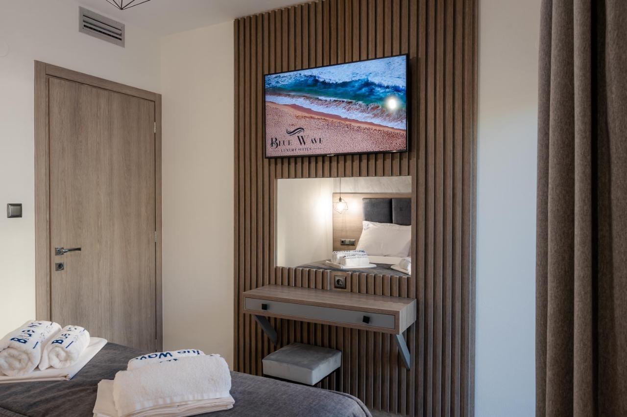 Blue Wave Luxury Suites Nea Iraklitsa Экстерьер фото