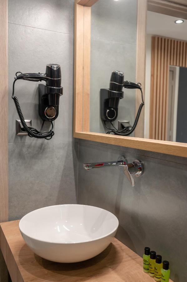 Blue Wave Luxury Suites Nea Iraklitsa Экстерьер фото
