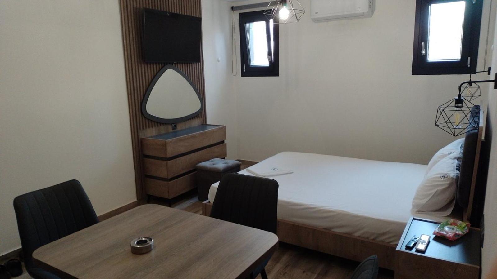 Blue Wave Luxury Suites Nea Iraklitsa Номер фото